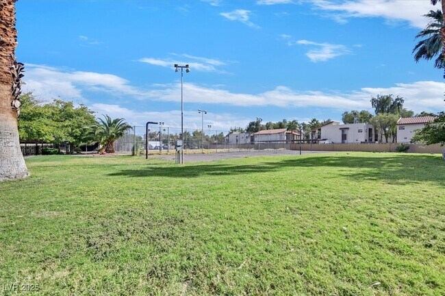 Building Photo - 4474 Buena Vista Dr