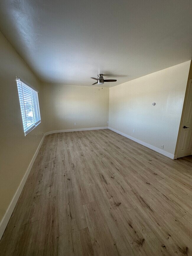 Building Photo - Oakley Mixed Use