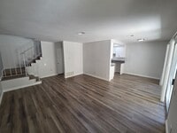 Building Photo - 1826 Lochglen Ct