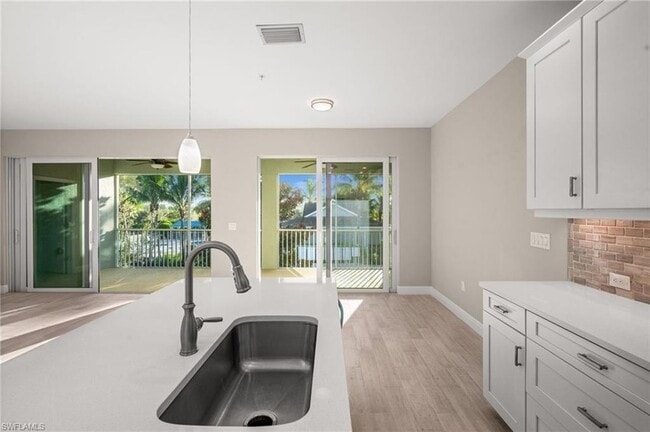 Building Photo - 2318 Sawyers Hill Rd