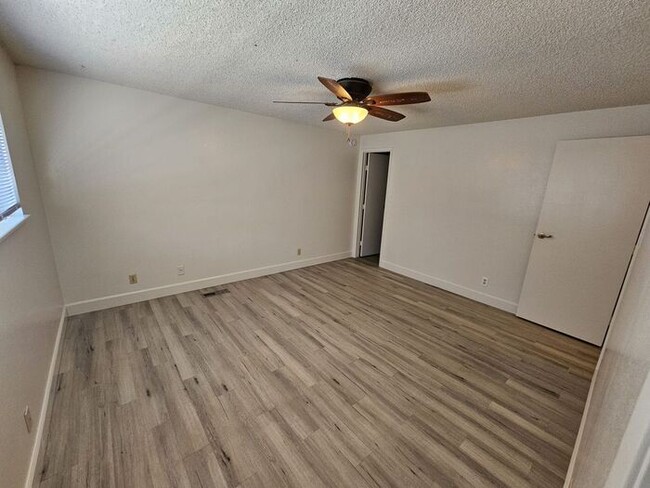 Building Photo - 3 Bedroom 2 Bath 2 Car Garage home in the ...