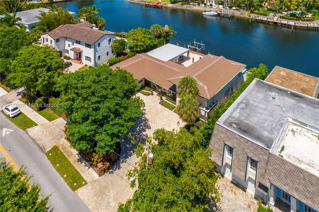 Building Photo - 1025 Diplomat Pkwy