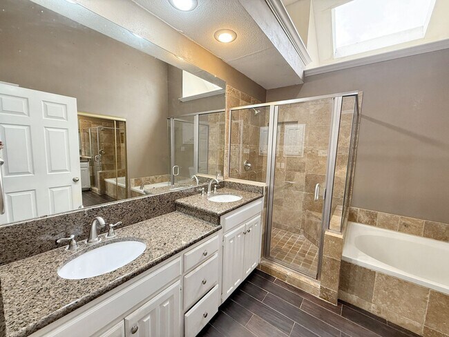 Building Photo - 3-Bedroom Home for Lease in Carrollton – U...