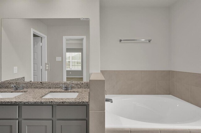 Building Photo - 13244 Musky Dr