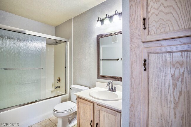 Building Photo - 3128 Tarpon