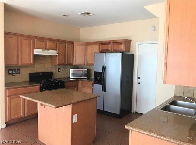 Building Photo - 8633 Nature Scene Dr