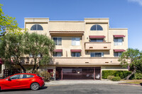 Building Photo - 5257 Willowcrest Ave
