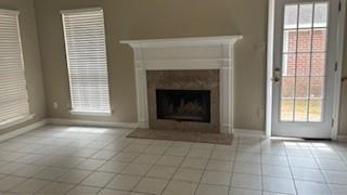 Building Photo - 809 Schaub Ave