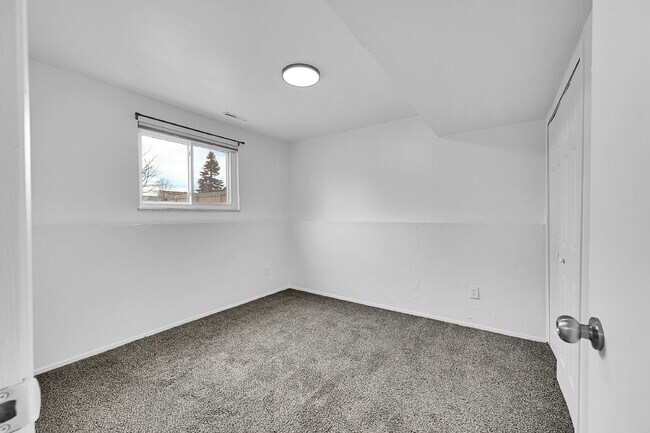 Building Photo - $2,140.95 - 3 Bed, 2 Bath Home in Loveland with Central AC and Fenced in Yard!