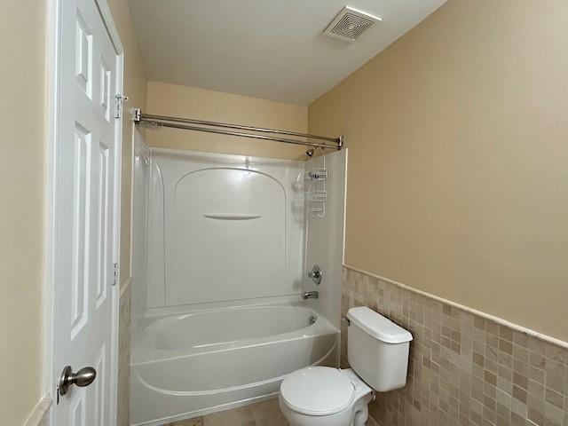Building Photo - 3455 Fernview Dr