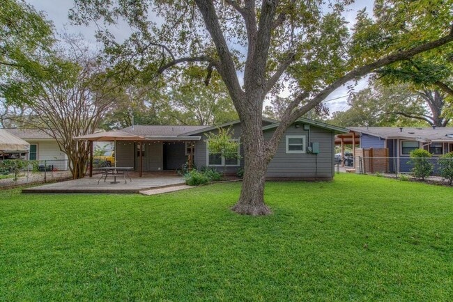 Building Photo - 7608 Delafield Ln