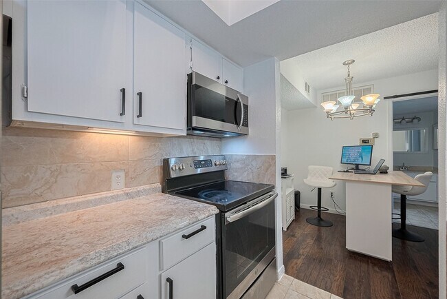 Building Photo - 1505 Ward Rd