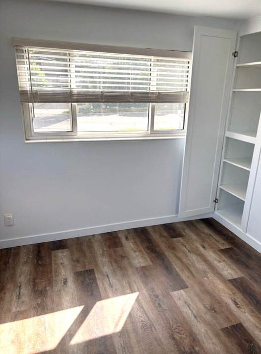Building Photo - 1285 N 900 E