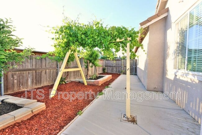 Building Photo - 5441 Mossy Stone Way