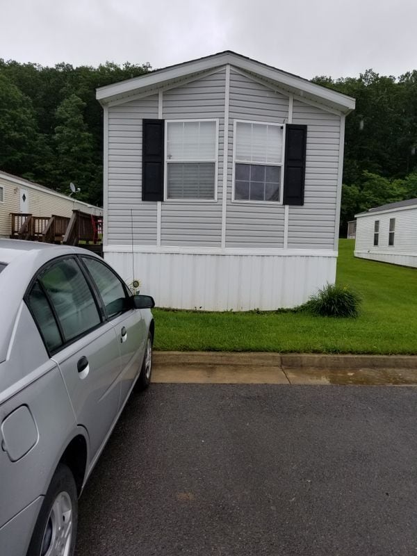 Building Photo - 15 Lemir Dr