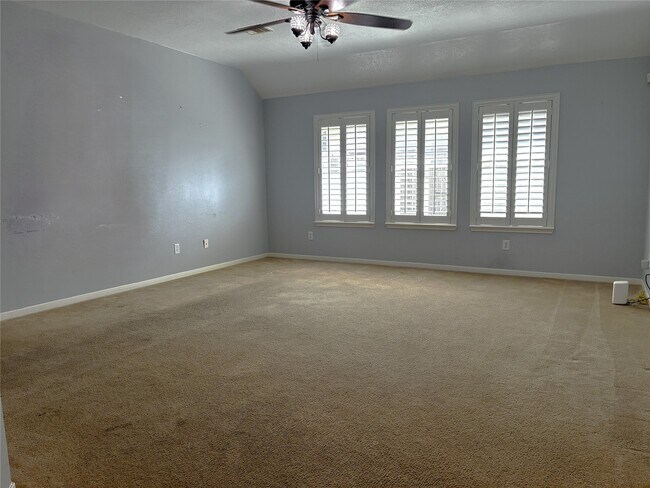 Building Photo - 22410 Barrell Springs Ln