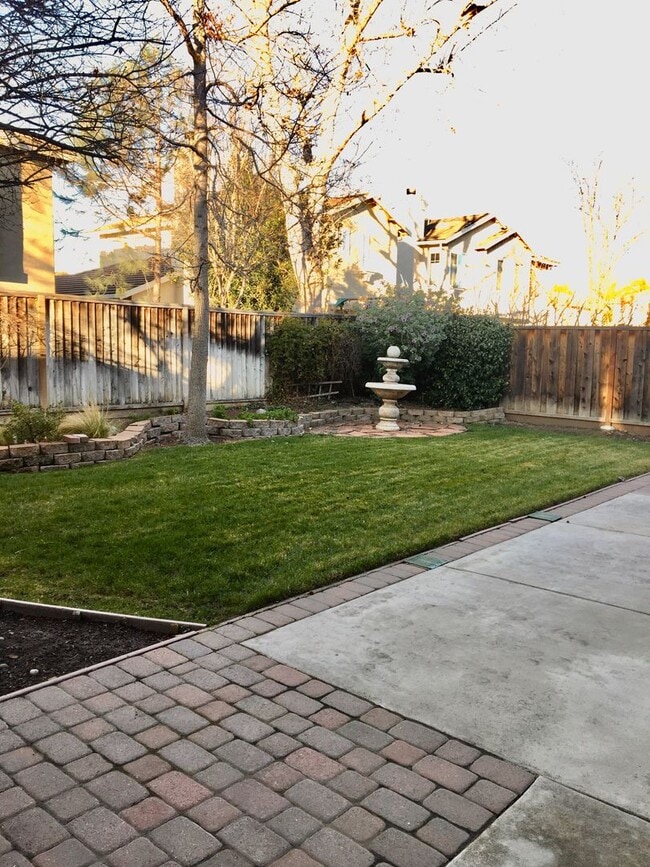 Building Photo - Charming Livermore Home 3 bd/2.5 ba. with upgrades, Great schools, close to downtown