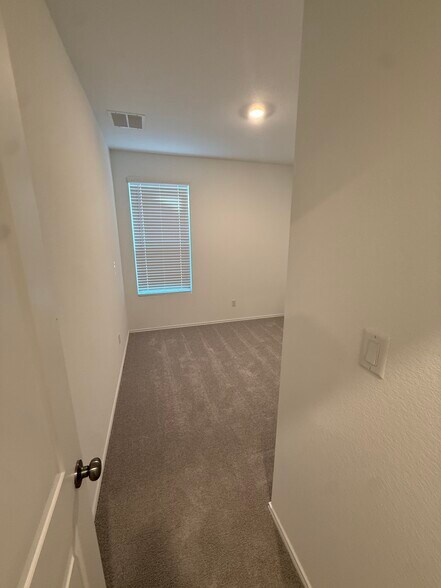 Building Photo - 13400 Trumpet Creeper Dr