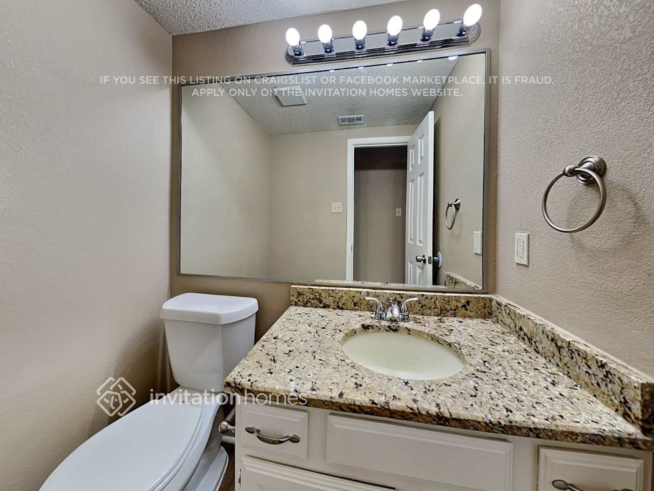 Building Photo - 3823 Branch Hollow Cir