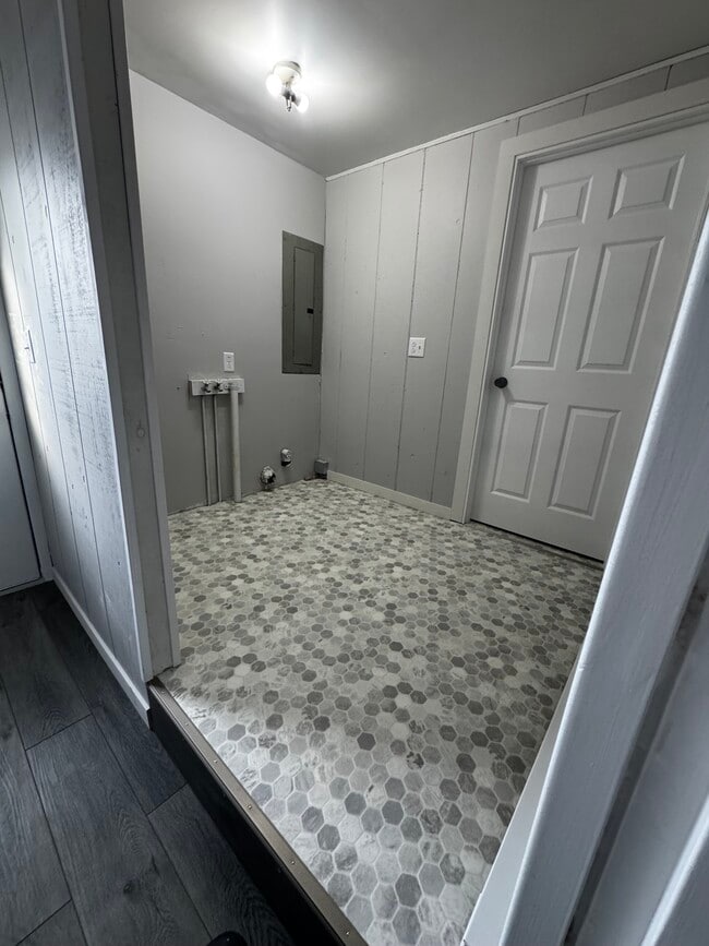 Building Photo - 3484 N 100 E