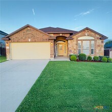 Building Photo - 1521 Starlight Dr