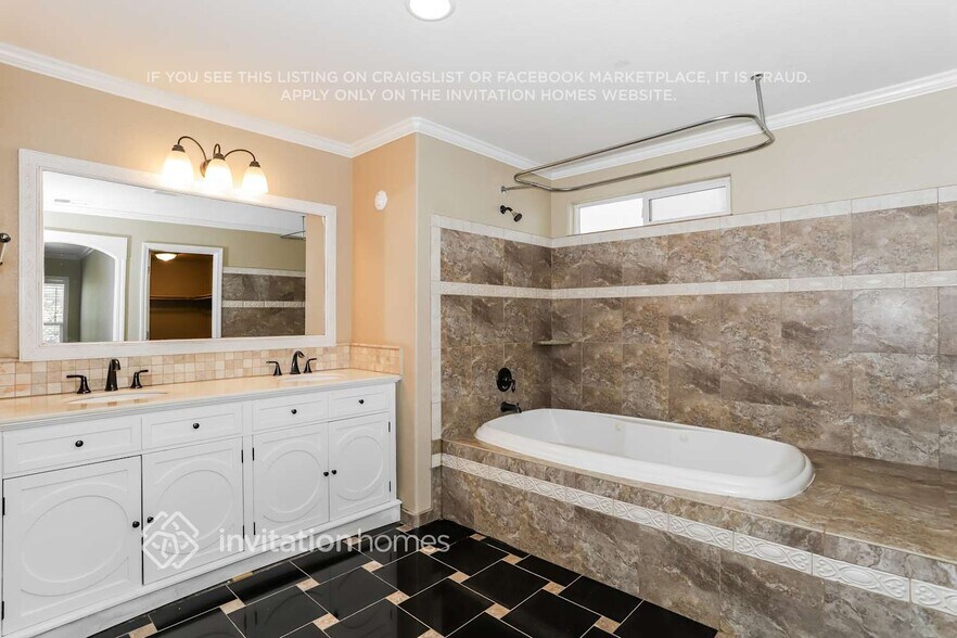 Building Photo - 1492 Drummond Ln