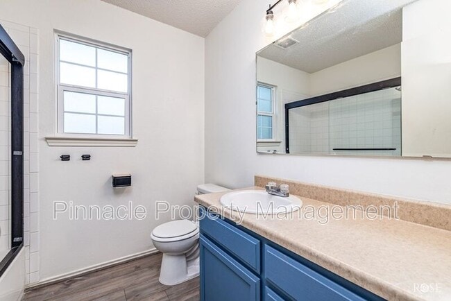 Building Photo - 1229 Elmo Ln