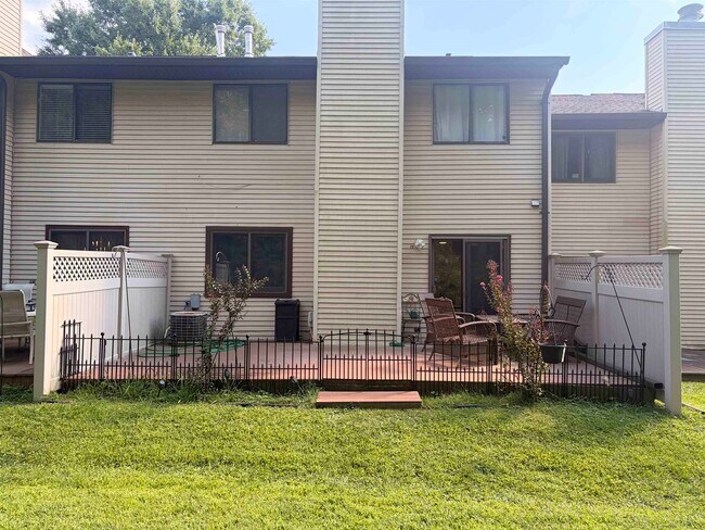 Building Photo - 72 Lenape Trail