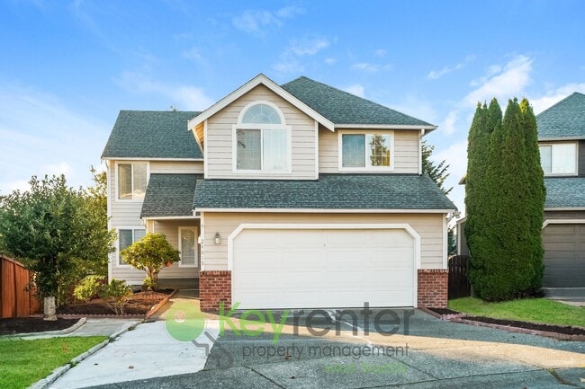 Primary Photo - Kent Luxury Home with Double Primary Suite...