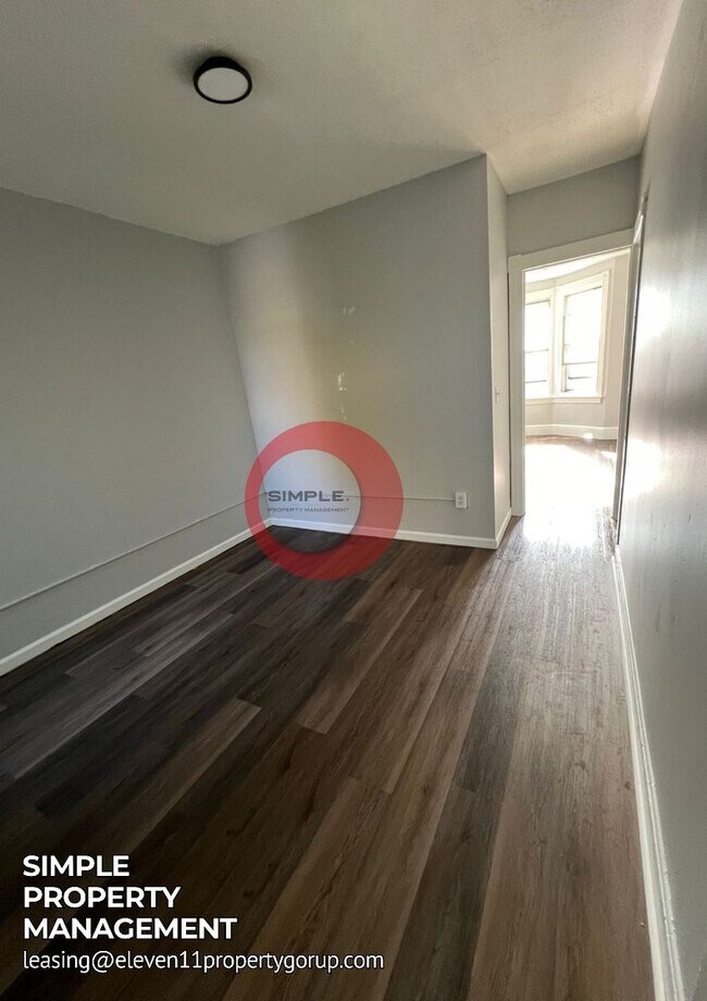 Building Photo - 1239 Greenwich St