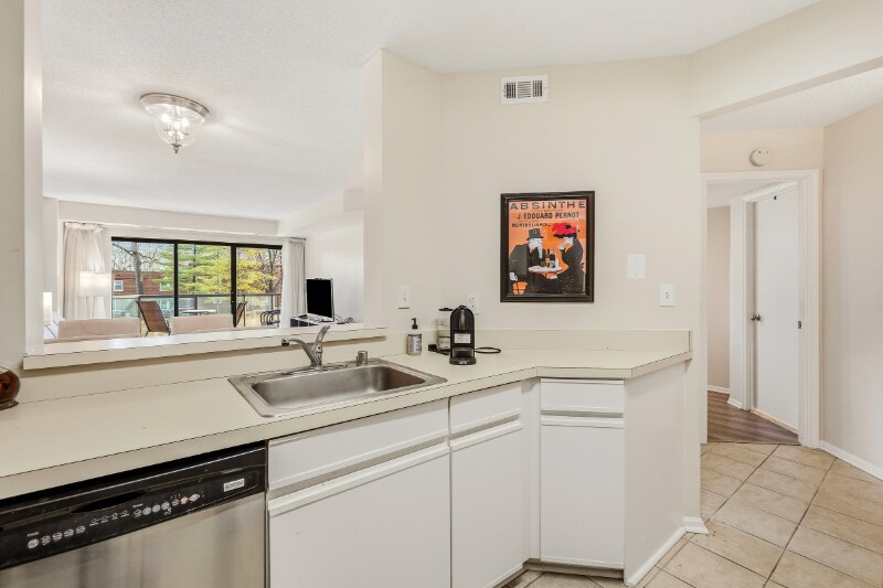 Building Photo - 2100 Langston Blvd.