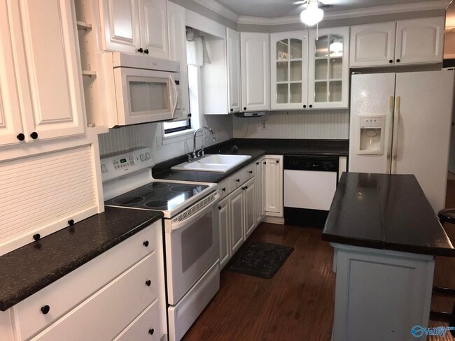 Building Photo - 22193 Bragg St