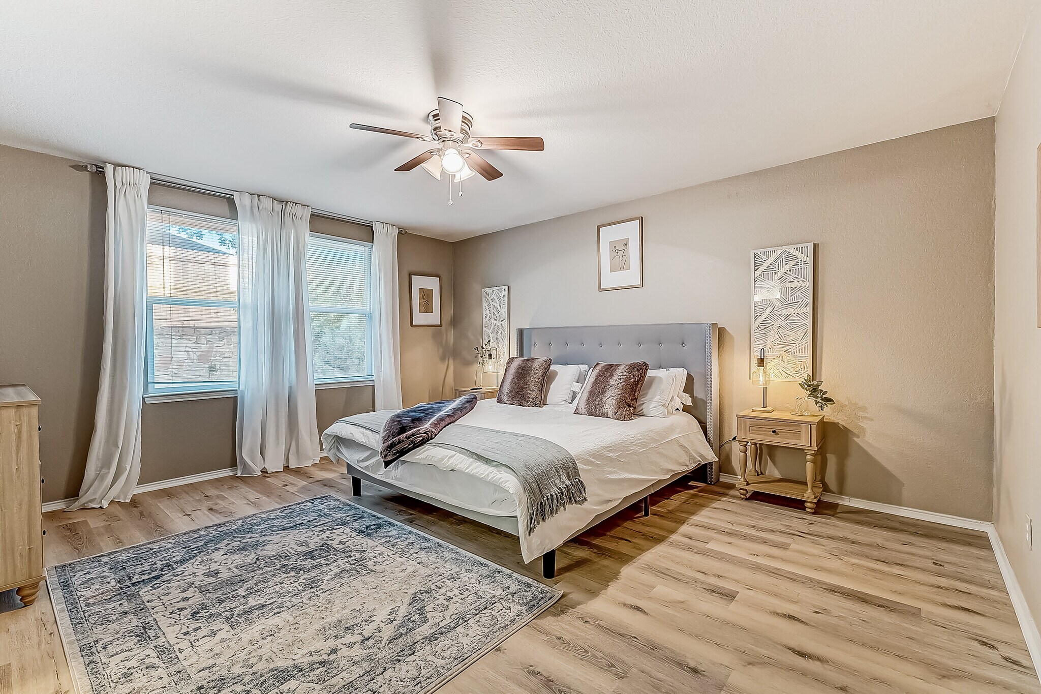 Building Photo - 13359 Velasco Drive