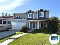 Building Photo - 4 Bedroom Home in Hollister