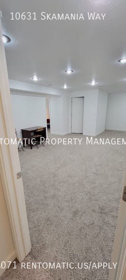 Building Photo - 10631 Skamania Wy