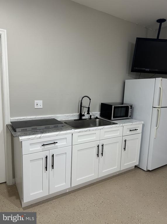 Building Photo - 3254 Kira Ct