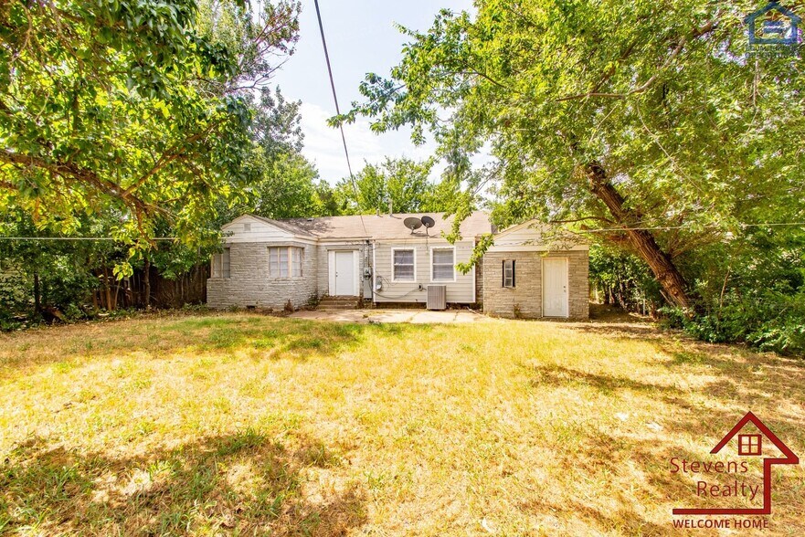 Building Photo - 1303 NW Taylor Ave