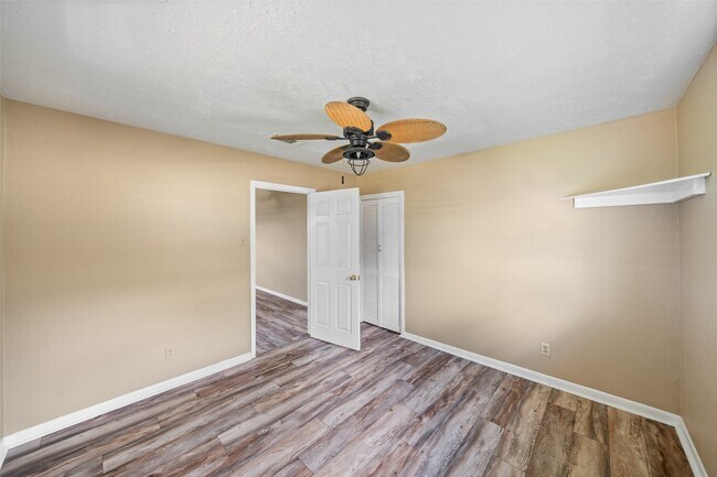 Building Photo - 7102 Terrasso Dr