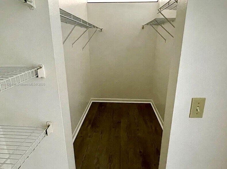 Building Photo - 2941 SW 87th Ave