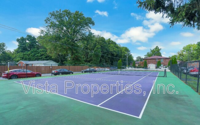 Building Photo - 737 N Hite Ave