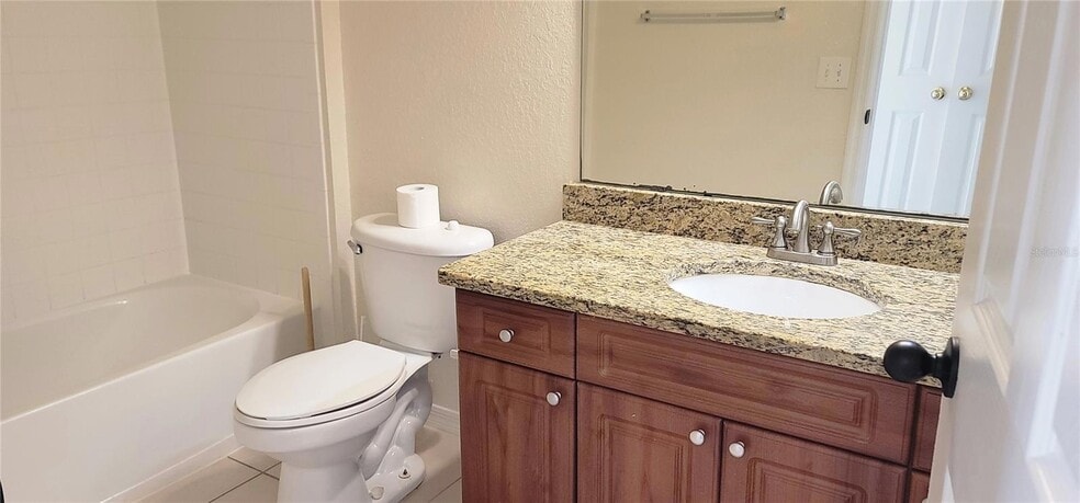 Second full bath - 3707 Conroy Rd