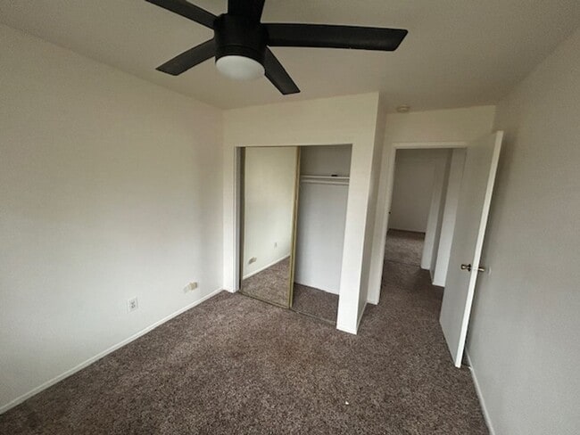 Building Photo - *** MOVE IN SPECIAL - $300.00 OFF FIRST MONTHS RENT***