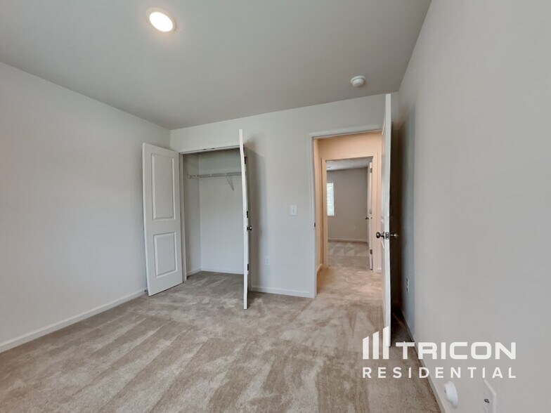 Building Photo - 3509 Marksbury Dr