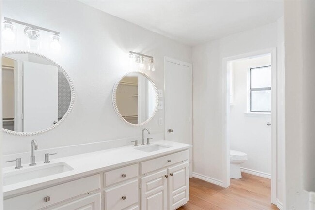 Building Photo - 7905 Lazy Brook Dr