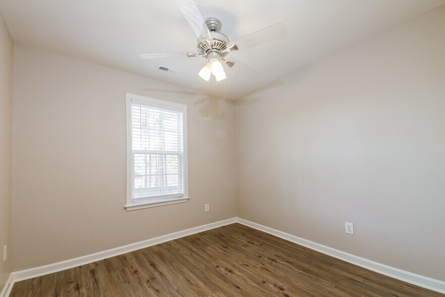 Building Photo - 3824 Lodgepole Ln