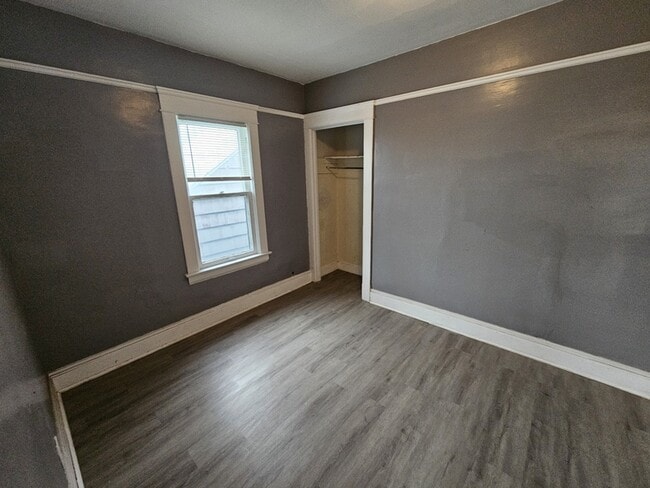Building Photo - 444 E 156th St
