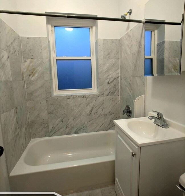 Building Photo - 2349 N Drake Ave