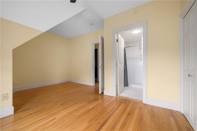Building Photo - 75 Orchard Ave