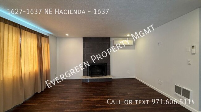 Building Photo - Modern 2BD/1.5BA Home with Fireplace, Mini...