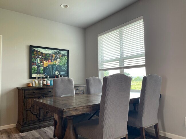Building Photo - 708 Gingergrass Way